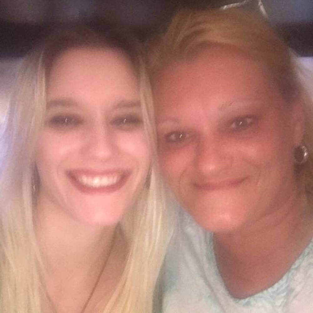 Meet your Posher, Lori